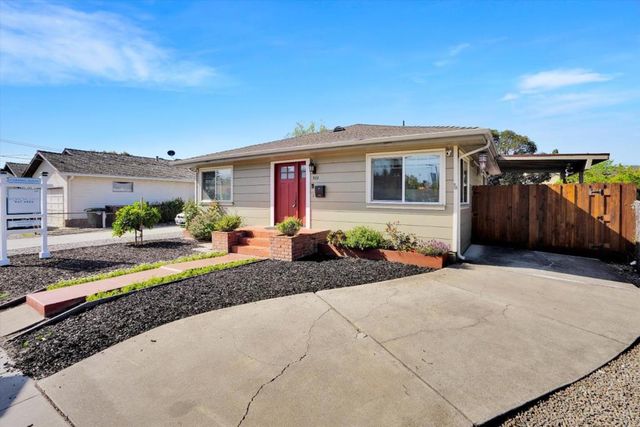 922 Valota Road, Redwood City, CA 94061