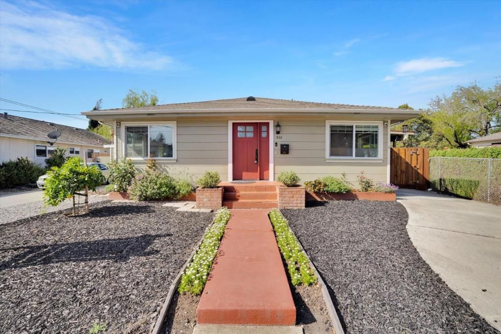 922 Valota Road, Redwood City, CA 94061