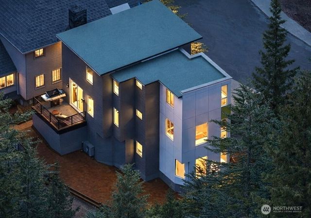 119 Ashley Avenue, Bellingham, WA 98229