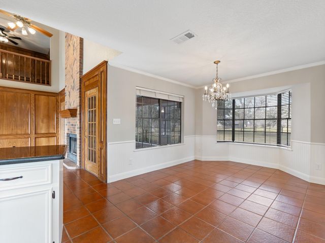 37093 521, Cedar Lane, TX 77415