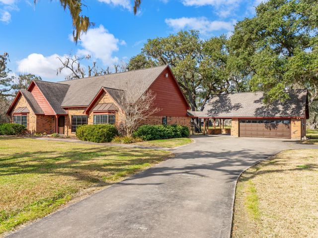 37093 521, Cedar Lane, TX 77415