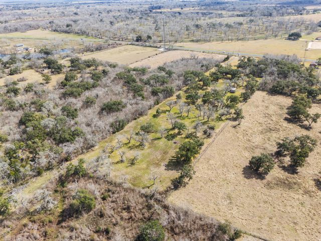 37093 521, Cedar Lane, TX 77415