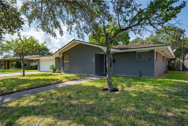 922 Carmel Pkwy, Corpus Christi, TX 78411