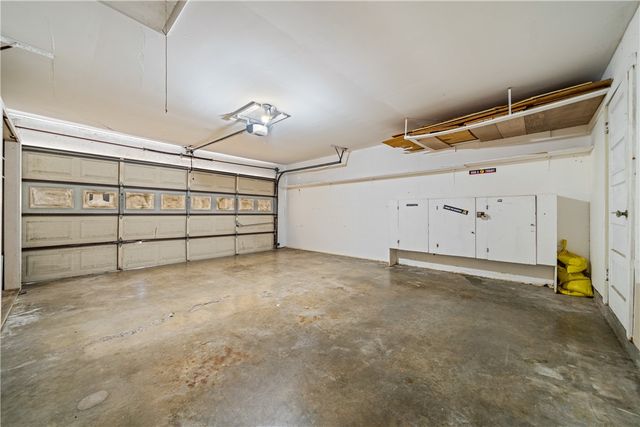 922 Carmel Pkwy, Corpus Christi, TX 78411