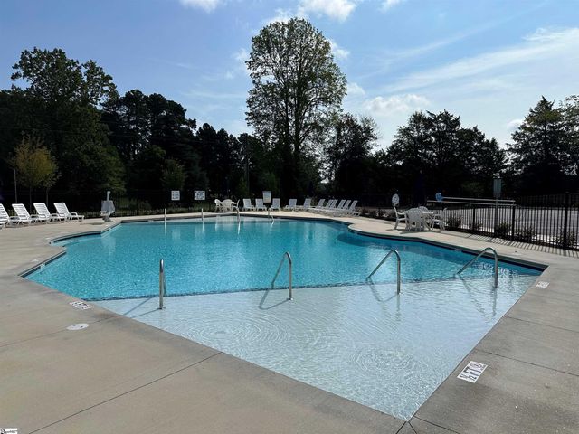 165 Gumwood Circle, Gaffney, SC 29341