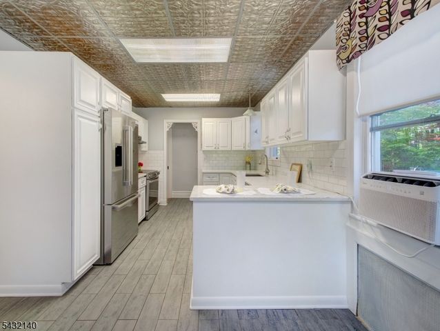 521 Belleville Ave, Glen Ridge Boro Twp., NJ 07028
