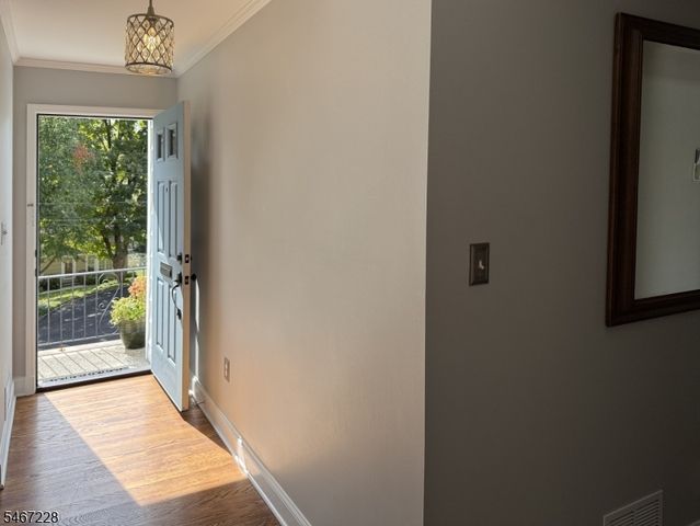 9 Harrison Ct, Summit City, NJ 07901