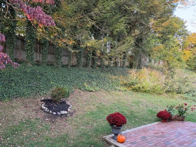 9 Harrison Ct, Summit City, NJ 07901