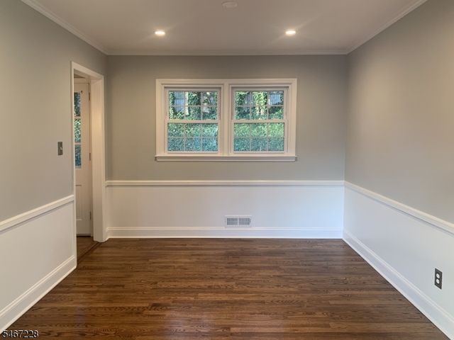 9 Harrison Ct, Summit City, NJ 07901
