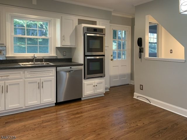9 Harrison Ct, Summit City, NJ 07901