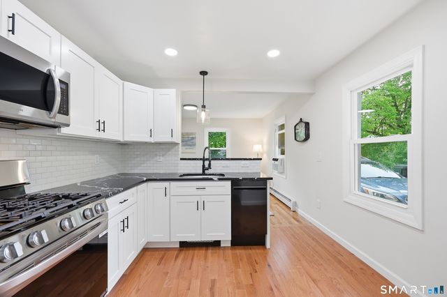 14 Handel Road, East Hartford, CT 06118