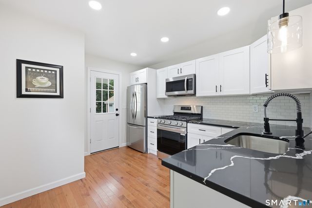 14 Handel Road, East Hartford, CT 06118