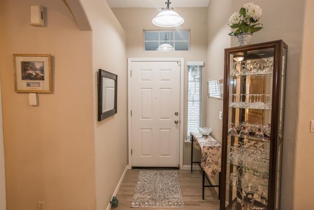 4233 Oslo Ct, Antelope, CA 95843