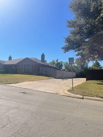 5331 Northridge Boulevard, North Richland Hills, TX 76180