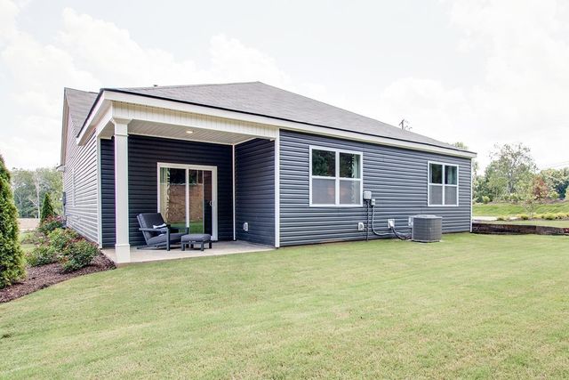 5020 Hunters Village Drive, Lebanon, TN 37087