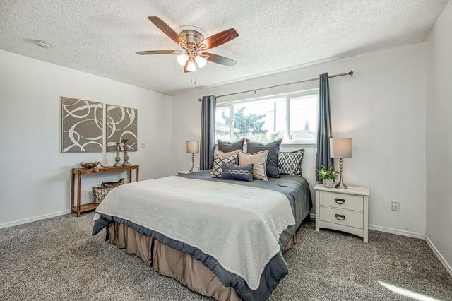 2511 18th Avenue, Kingsburg, CA 93631