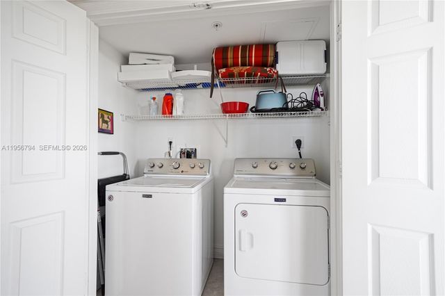 2001 N Ocean Blvd 1002, Fort Lauderdale, FL 33305