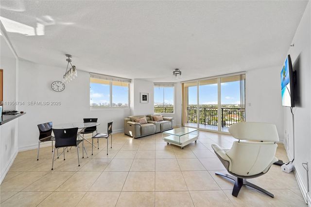 2001 N Ocean Blvd 1002, Fort Lauderdale, FL 33305