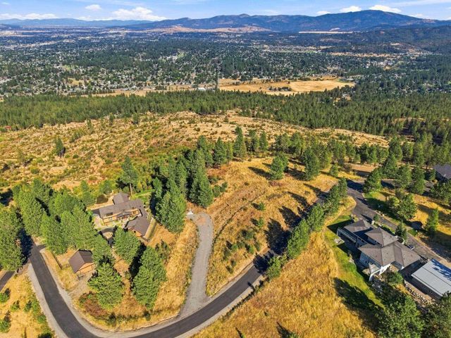 2827 S Park Ln, Spokane, WA 99212 property photo