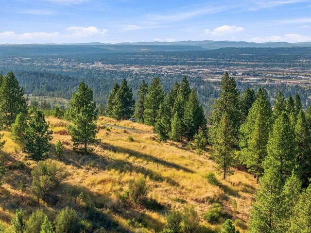 2827 S Park Ln, Spokane, WA 99212