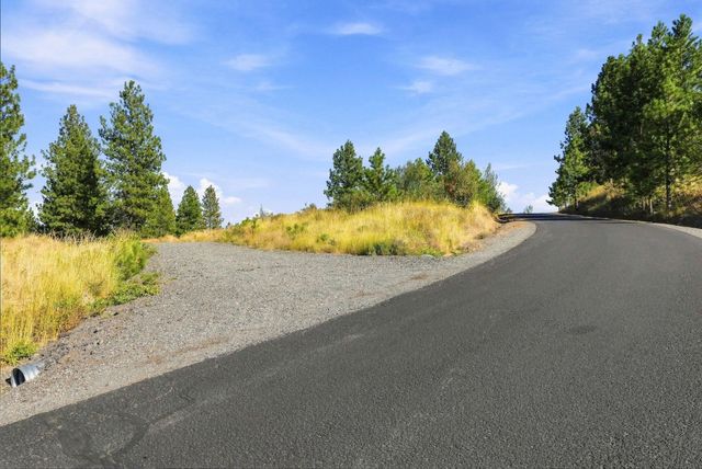 2827 S Park Ln, Spokane, WA 99212