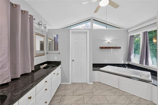 4 Brecknock Drive, Bella Vista, AR 72714