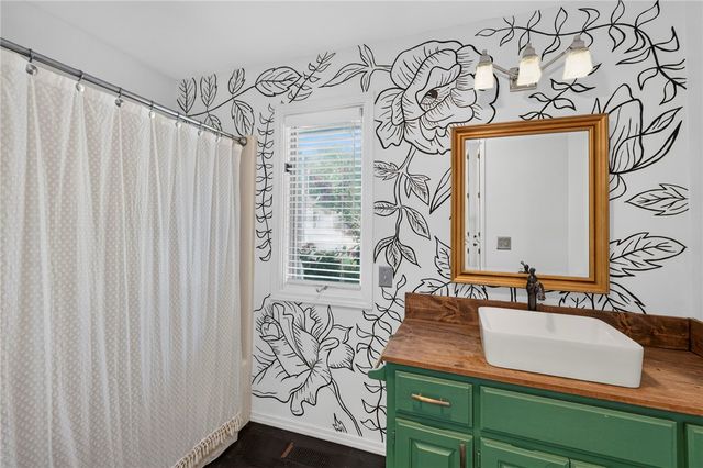 4 Brecknock Drive, Bella Vista, AR 72714