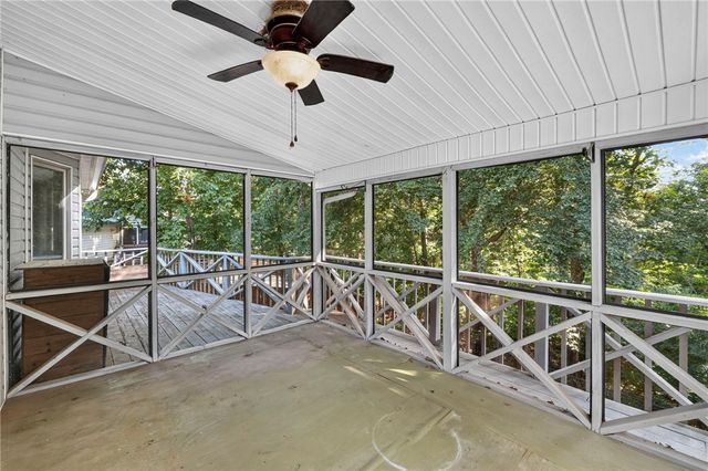 4 Brecknock Drive, Bella Vista, AR 72714