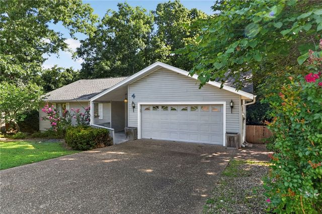 4 Brecknock Drive, Bella Vista, AR 72714
