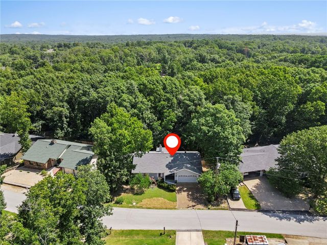 4 Brecknock Drive, Bella Vista, AR 72714