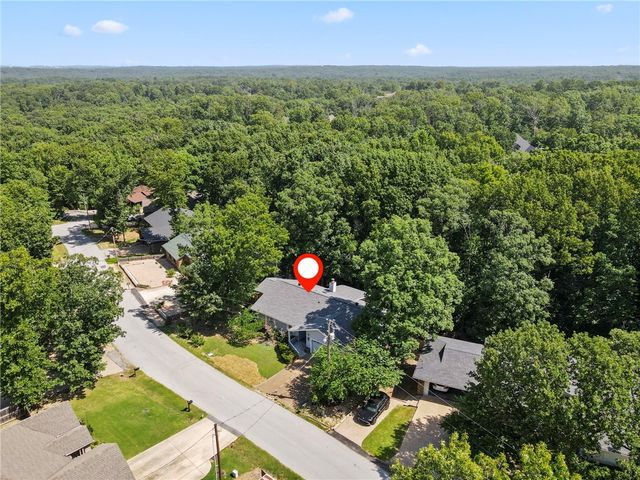 4 Brecknock Drive, Bella Vista, AR 72714