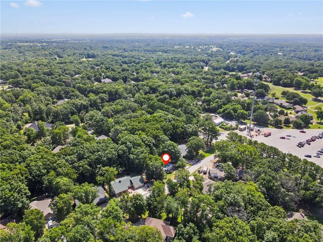 4 Brecknock Drive, Bella Vista, AR 72714