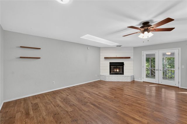 4 Brecknock Drive, Bella Vista, AR 72714
