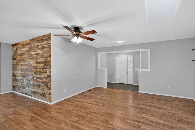 4 Brecknock Drive, Bella Vista, AR 72714