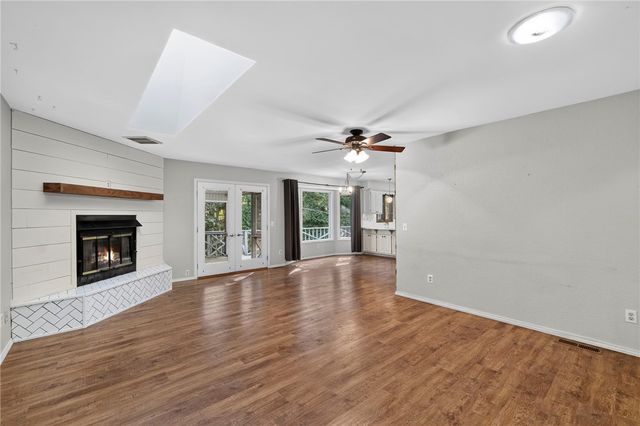 4 Brecknock Drive, Bella Vista, AR 72714