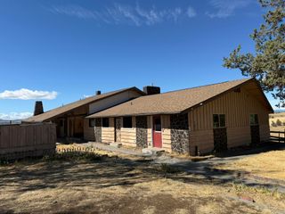 1042 NE Meadowlark Lane, Madras, OR 97741