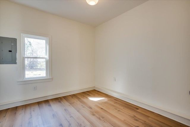 2643 N Meridian Ave, Wichita, KS 67204