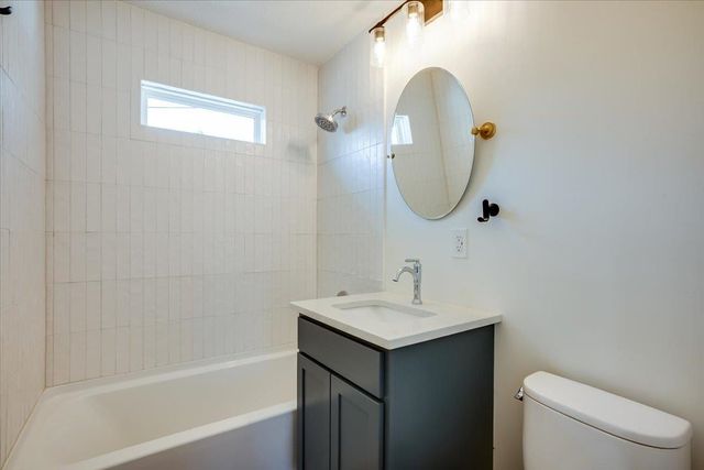 2643 N Meridian Ave, Wichita, KS 67204