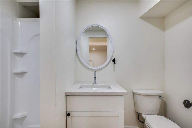 2643 N Meridian Ave, Wichita, KS 67204