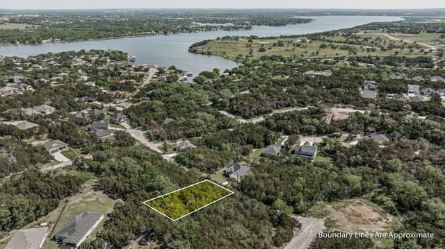 2604 Lakeridge Drive, Granbury, TX 76048