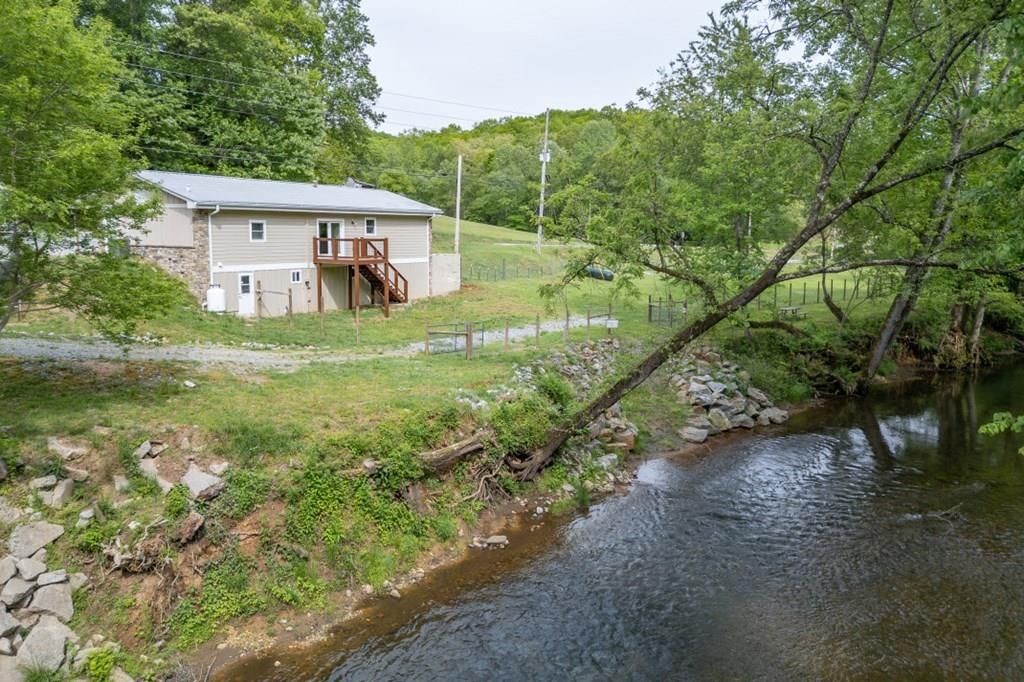4494 Gainesville Hwy, Blairsville, GA 30512