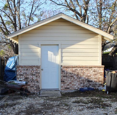 210 W Frey Street, Stephenville, TX 76401