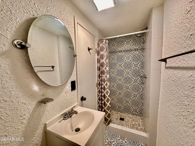 504 Cincinnati Avenue Rear, El Paso, TX 79902