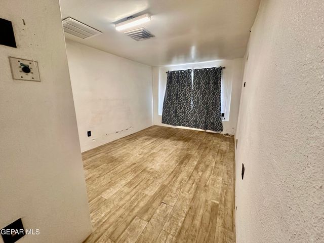 504 Cincinnati Avenue Rear, El Paso, TX 79902