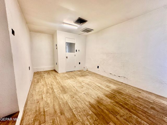 504 Cincinnati Avenue Rear, El Paso, TX 79902