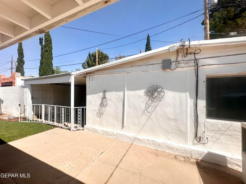 504 Cincinnati Avenue Rear, El Paso, TX 79902