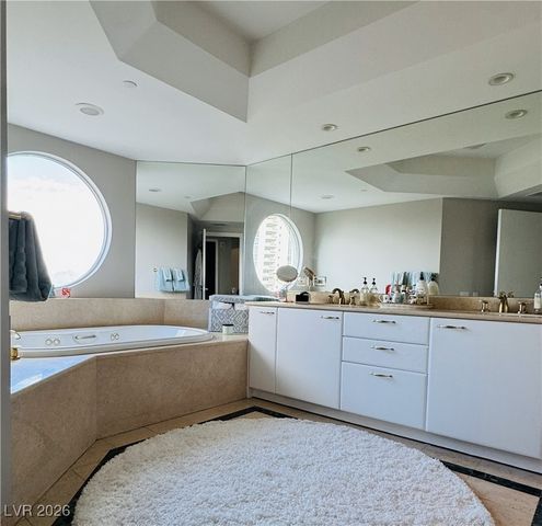 2857 Paradise Road 904, Las Vegas, NV 89109