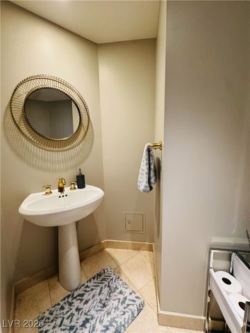 2857 Paradise Road 904, Las Vegas, NV 89109