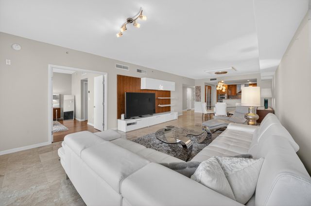 45 Hendricks Isle 403, Fort Lauderdale, FL 33301