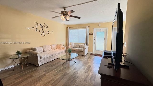 1044 Harwood D D, Deerfield Beach, FL 33442